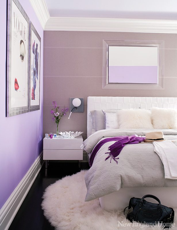 Бело фиолетовые стены. Спальня в лавандовых оттенках. Спальня в фиолетовом цвете. Спальня в лиловых оттенках. Сиреневая спальня